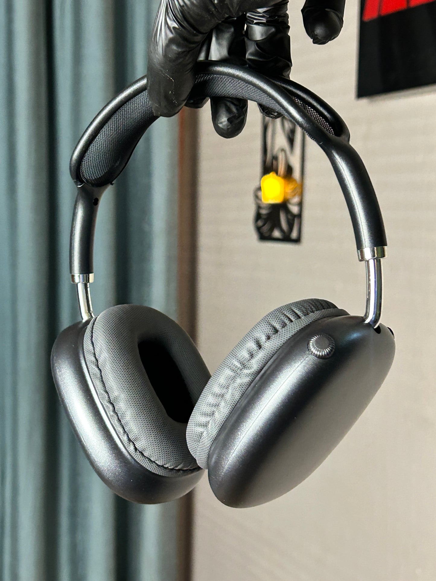 Airpods MAX —Apple Nearest Headphones !